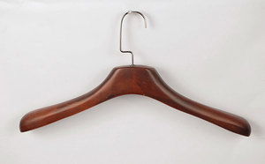 竹木西服衣架 融合自然與實用的家庭日用藝術